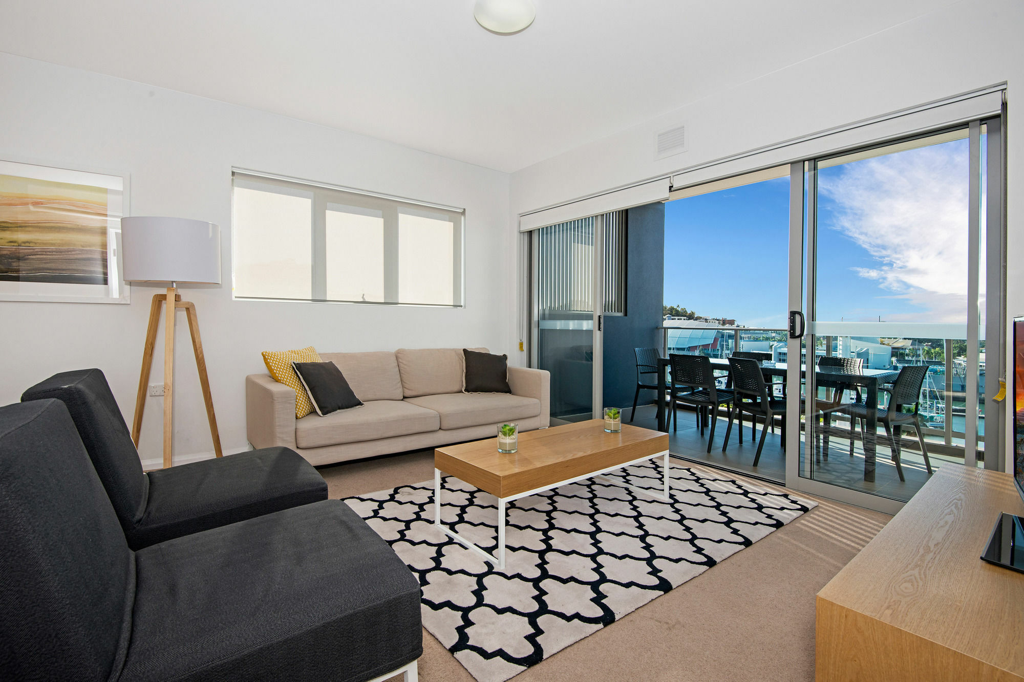 Allure Hotel & Apartments Townsville Exterior photo
