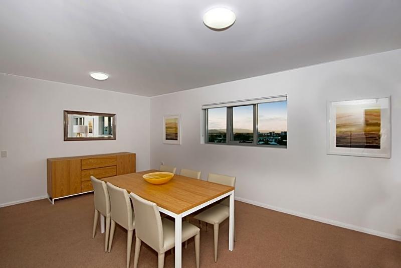 Allure Hotel & Apartments Townsville Exterior photo